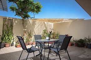 Krousonas Mountain View Suite