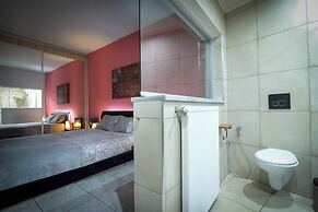 Krousonas Mountain View Suite