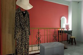 Krousonas Mountain View Suite