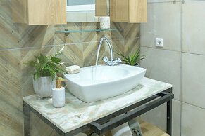 Krousonas Mountain View Suite