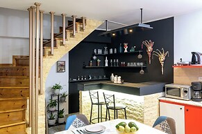 Krousonas Mountain View Suite