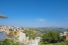 Krousonas Mountain View Suite