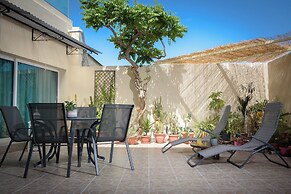 Krousonas Mountain View Suite