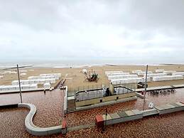Apartment in Wenduine With Stunning Sea Views