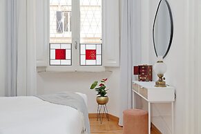 Treasurerome Adriana Charme 4br