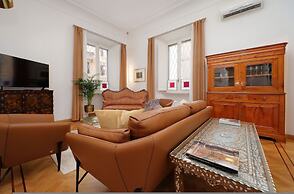 Treasurerome Adriana Charme 4br