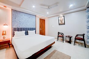 Luxirious Stays at Palette Patel Nagar