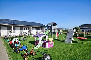 Holiday Homes Close to the Beach, Large Playground