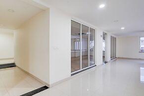 Poolside Retreat Near Sathyabama Chennai