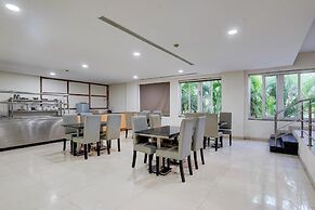 Poolside Retreat Near Sathyabama Chennai