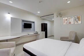 Poolside Retreat Near Sathyabama Chennai