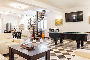 Stone house Dragan in the very center