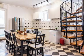 Stone house Dragan in the very center