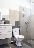 Stone house Dragan in the very center