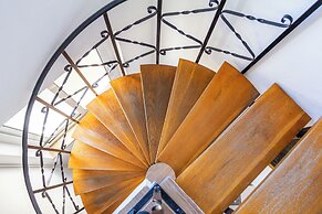 Stone house Dragan in the very center