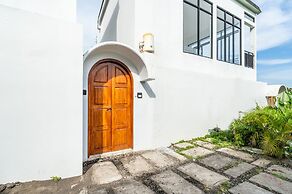 Light Way Villa