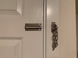 Brighton Guesthouse - Walk to Metro