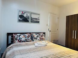 2 bedrooms in makati with balcony