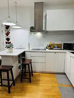 2 bedrooms in makati with balcony