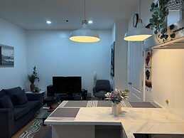 2 bedrooms in makati with balcony