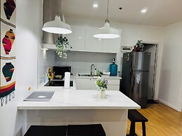 2 bedrooms in makati with balcony