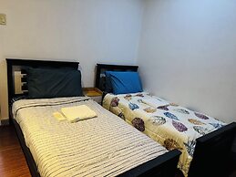 2 bedrooms in makati with balcony