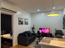 2 bedrooms in makati with balcony