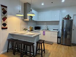 2 bedrooms in makati with balcony