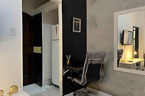 Studio on Copacabana Beach