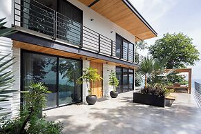 Villa Nof Yam Luxury Villa Santa Teresa