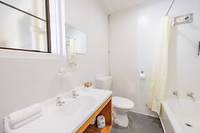 Lavana Motels