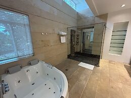 Casa Aurora Luxury Hotel
