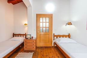 Guesthouse 'hapa të Lehtë' - Room 1 - Pro Bono