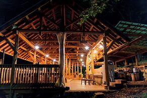 Hida-Osaka Fureai no Mori Bungalow