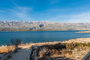 Cozy Apartments in Zadar With Sea and Mountain Views
