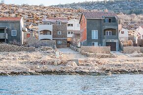 Cozy Apartments in Zadar With Sea and Mountain Views