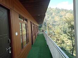 Hotel Maya Residency