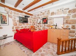 Cozy Stay in Kotors Old Town