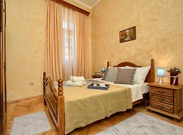 Kotor Old Town Charm Apartment