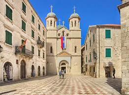 Kotor Old Town Charm Apartment