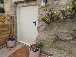 Pear Tree Cottage at Hey Farm