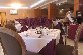 Tirar International Hotel