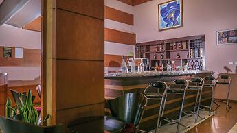 Tirar International Hotel
