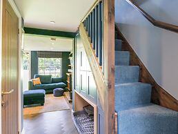 Two Copthorne Cottages