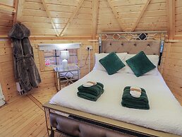 Hexagon Hut - Dec Update