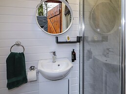 Hexagon Hut - Dec Update