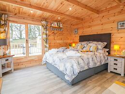 Little Orchard Lodge