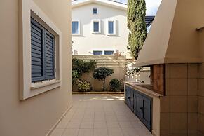 Luxury Villa Niki Steps To Vrysudi Beach