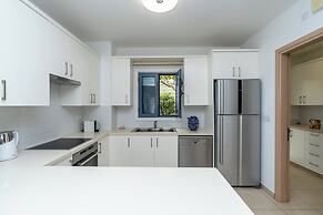 Luxury Villa Niki Steps To Vrysudi Beach