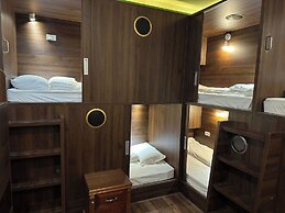 Saparis Station Hostel & Travel